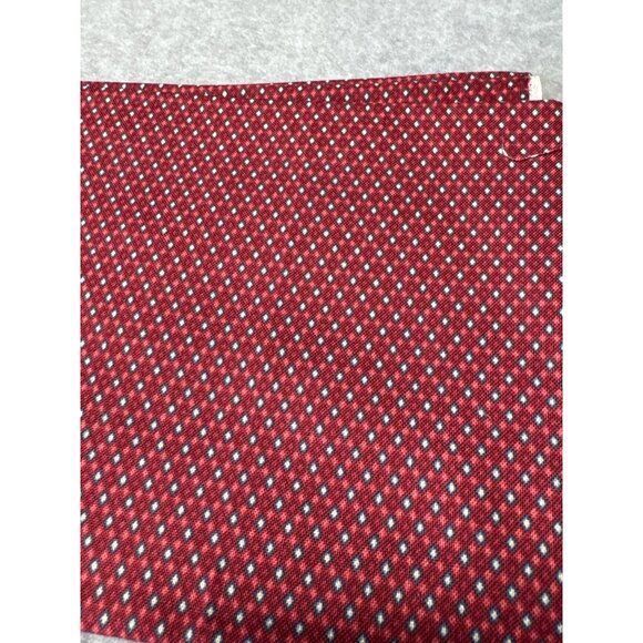 Red & White Polka Dot Cotton Fat Quarter Fabric 18" x 22" Quilting Crafts - Picture 3 of 5